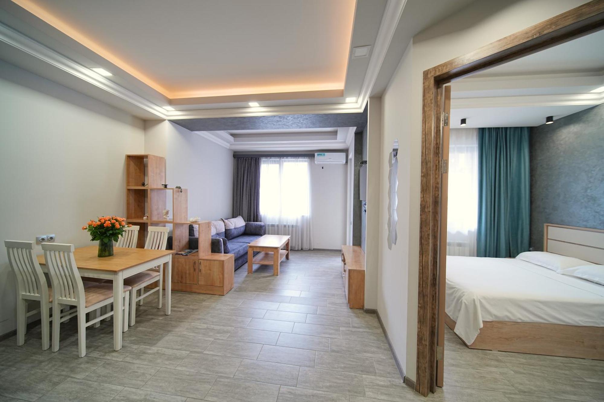 Cozy Apartments In The City Centre By Sweet Home Ereván Exterior foto